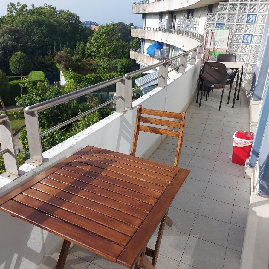 Soleado Piso Con Garaje Y Piscina A 8' Centro Apartment Castro Urdiales Ngoại thất bức ảnh
