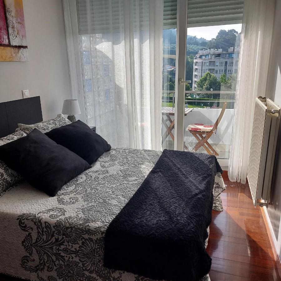 Soleado Piso Con Garaje Y Piscina A 8' Centro Apartment Castro Urdiales Ngoại thất bức ảnh